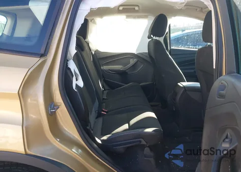 2014 Ford Escape S z USA, uszkodzony, nr VIN 1FMCU0F76EUB95443